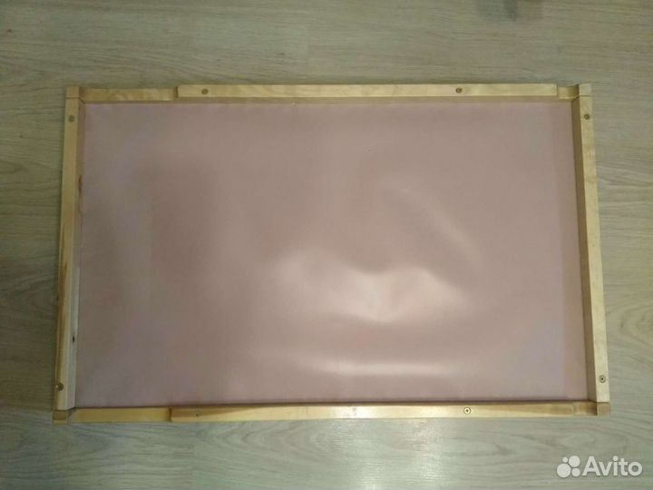 Пеленальная доска на кроватку