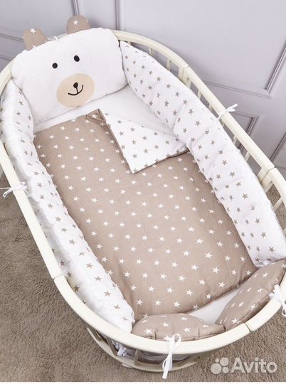 Комплект бортиков в кроватку и одеяло