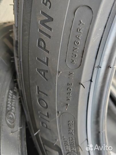 Michelin Pilot Alpin PA5 265/40 R22 106V