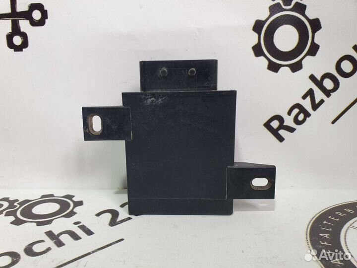 Блок управления топливным насосом для Audi A8 D4