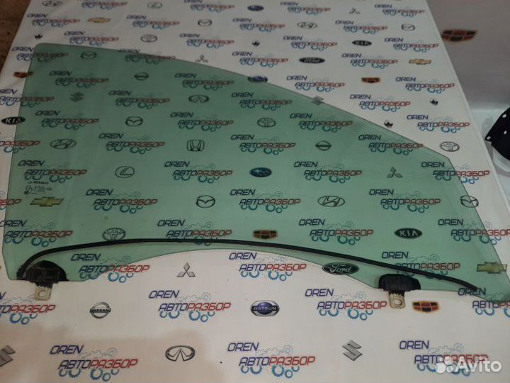 Стекло двери переднее правое Renault Megane 3