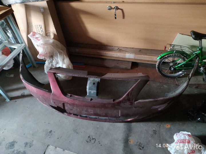 Бампер на LADA largus