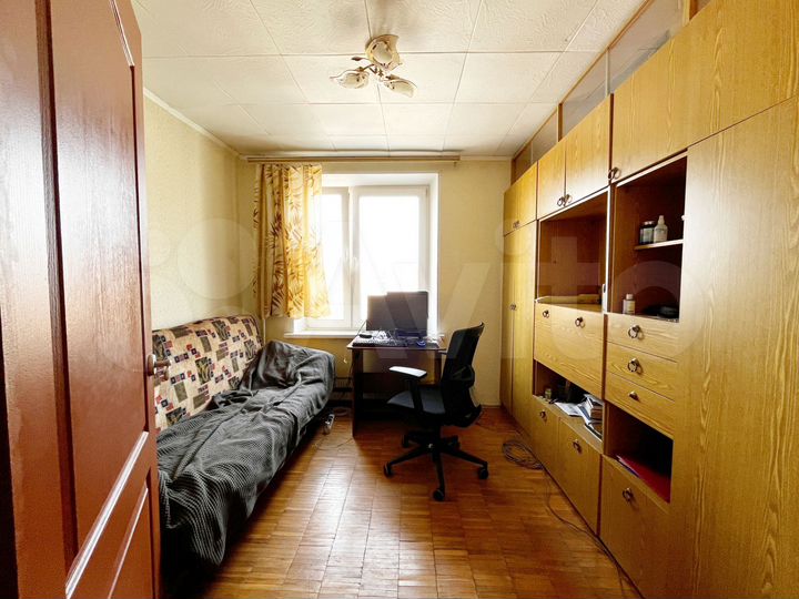 Комната 10 м² в 3-к., 14/16 эт.