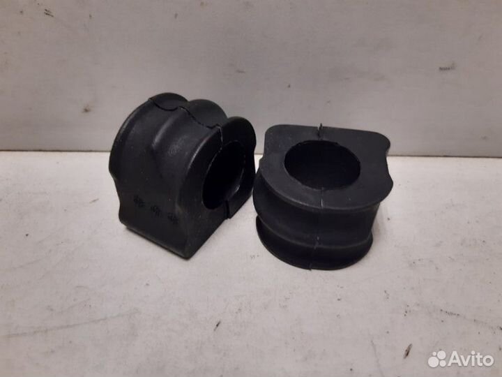 Втулка переднего стабилизатора Volkswagen Golf