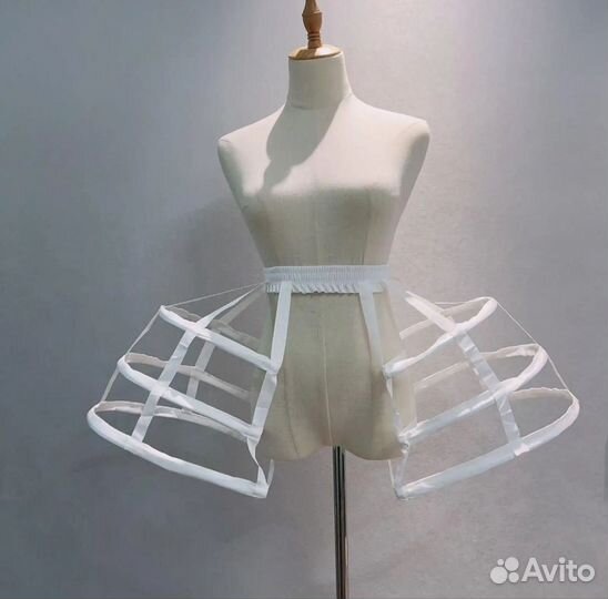 Подьюбник для платья барокко