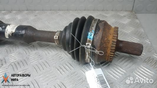 Полуось передняя правая (приводной вал, ШРУС)