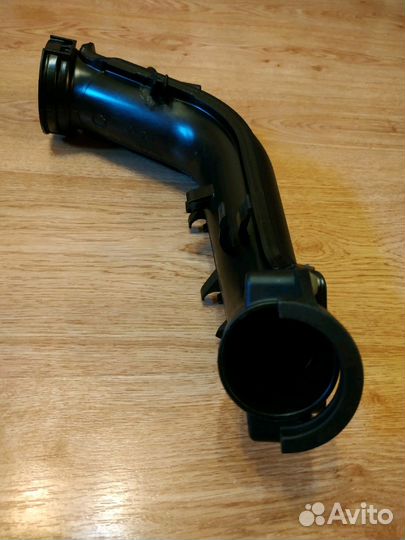 Патрубок интеркулера Тигуан