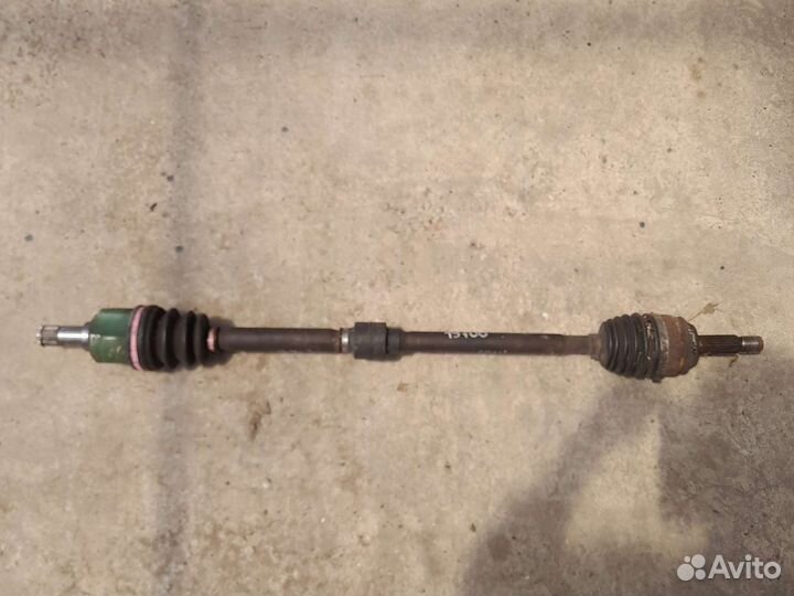 Привод правый Mitsubishi Lancer 9 2 литра