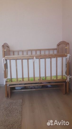 Детская кроватка