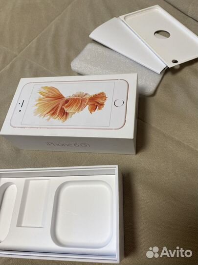 Коробка от iPhone 6s