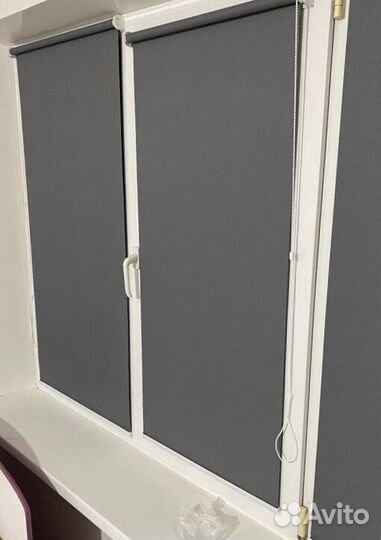 Рулонные шторы в коричневом коробе F6368