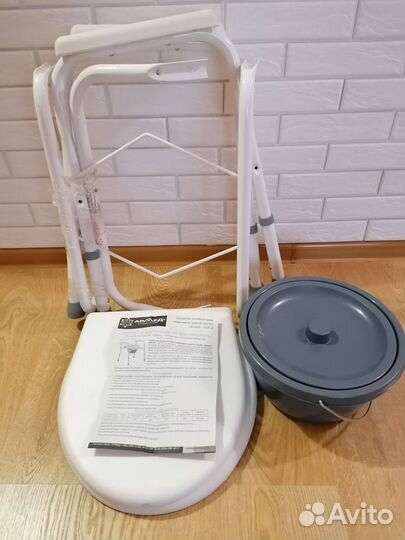 Кресло стул с санитарным оснащением