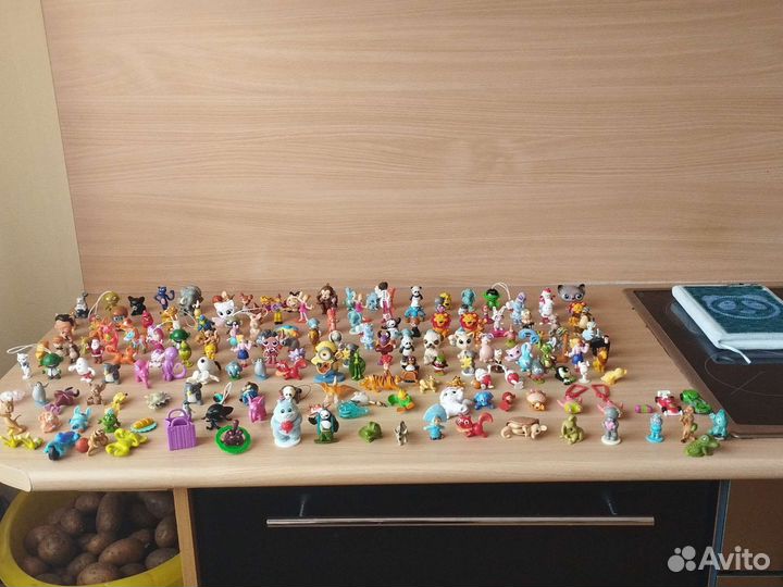 Продаю киндеры+отдельный подарок