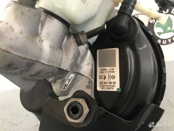 Вакуумный усилитель тормозов Volkswagen Passat