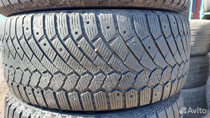 Continental ContiIceContact 4x4 255/55 R18 109T