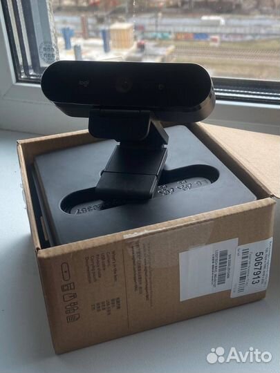 Веб камера Logitech brio