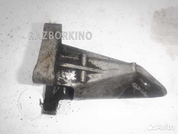 Кронштейн двигателя 1329559