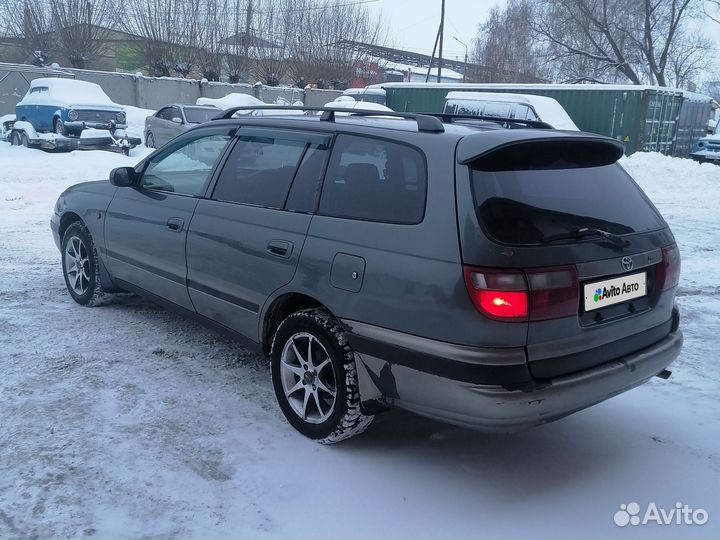 Toyota Caldina 1.5 AT, 1997, 299 944 км