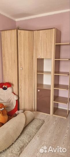 Школьный уголок