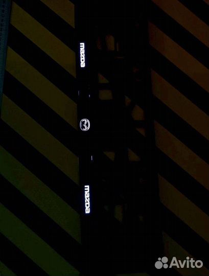 Номерная рамка c вашим логотипом и дизайном