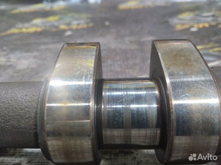 Распредвал левый Audi A6 C5 AGA