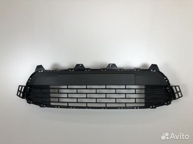 Решетка в бампер центральная Kia Rio 4 FB 2017