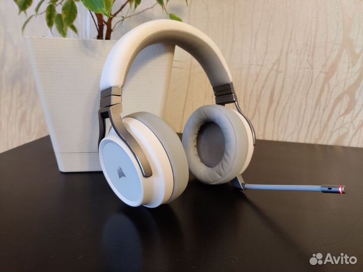 Беспроводные наушники Corsair Virtuoso