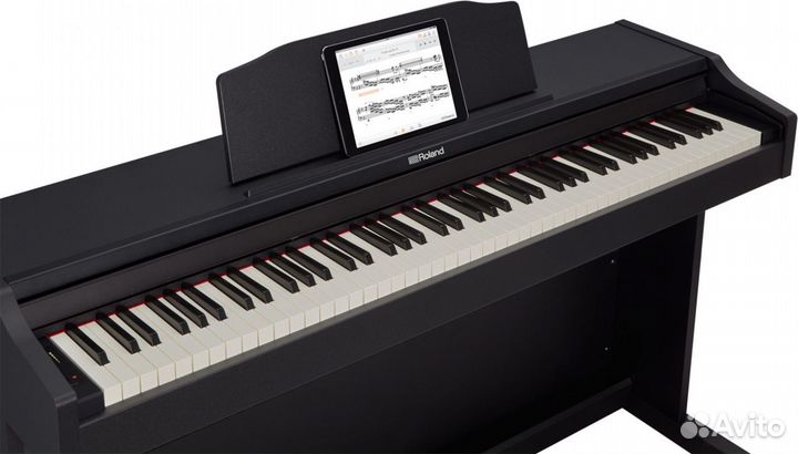 Цифровое пианино Roland