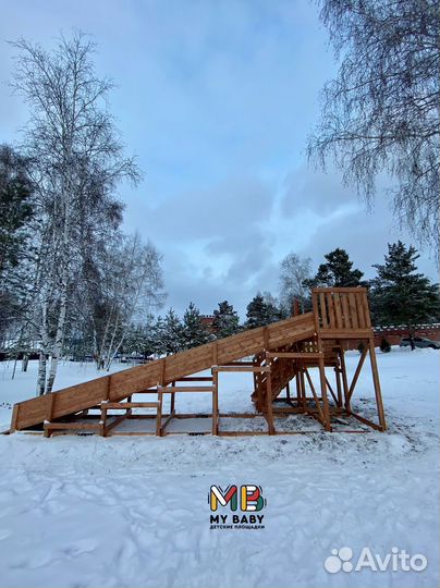 Зимняя деревянная горка swan-2