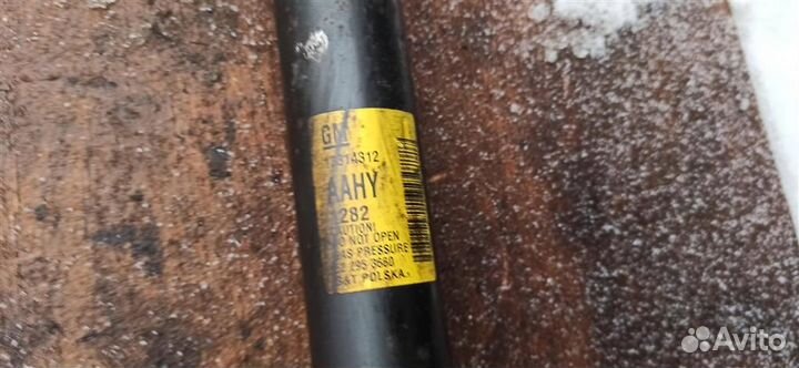 Амортизатор задний Opel Astra J GTC