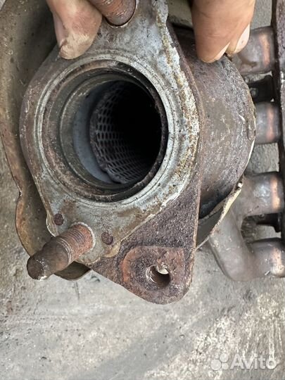 Выпускной коллектор Mitsubishi Lancer 9