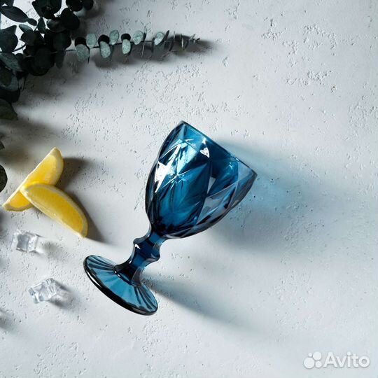 Бокалы из цветного стекла, фужеры для шампанского