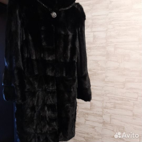 Продам норковую шубу