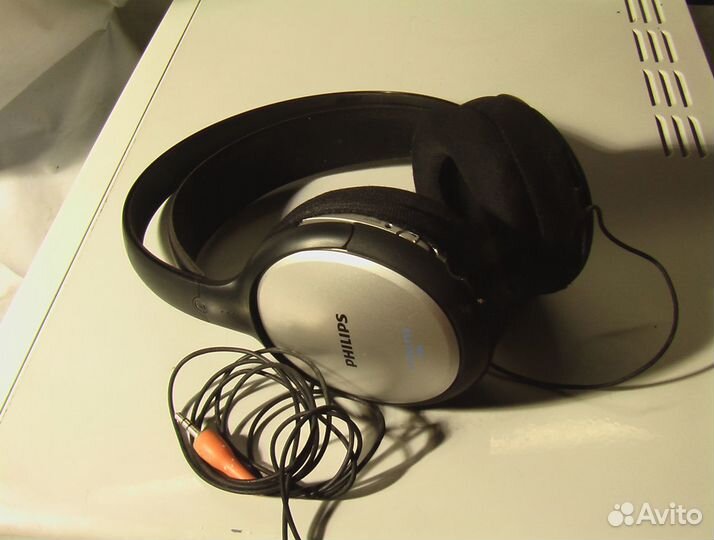Наушники fhilips проводные