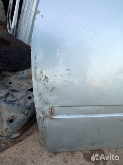 Дверь передняя левая Лада Гранта