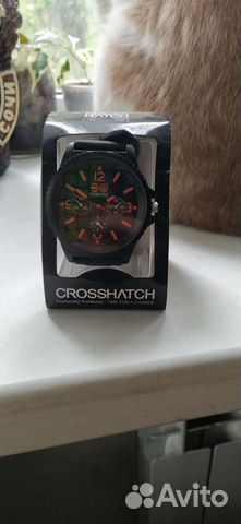 Часы Crosshatch