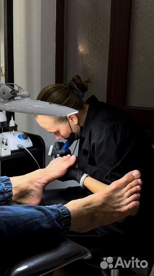 Мужской педикюр,маникюр