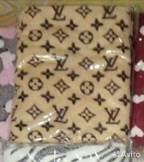 Плед новый LV