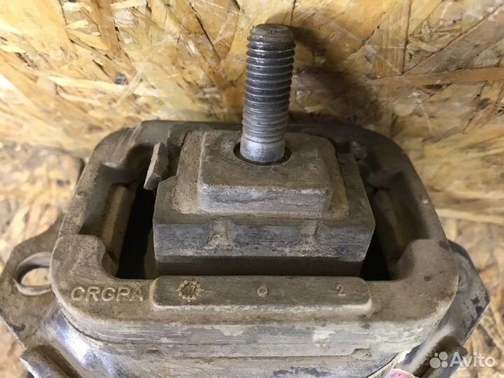 Подушка двигателя передняя Land Rover Range Rover