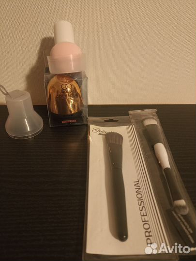 Аксессуары для макияжа пакетом