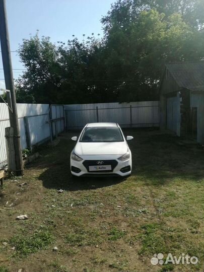 Hyundai Solaris 1.4 AT, 2018, битый, 265 714 км