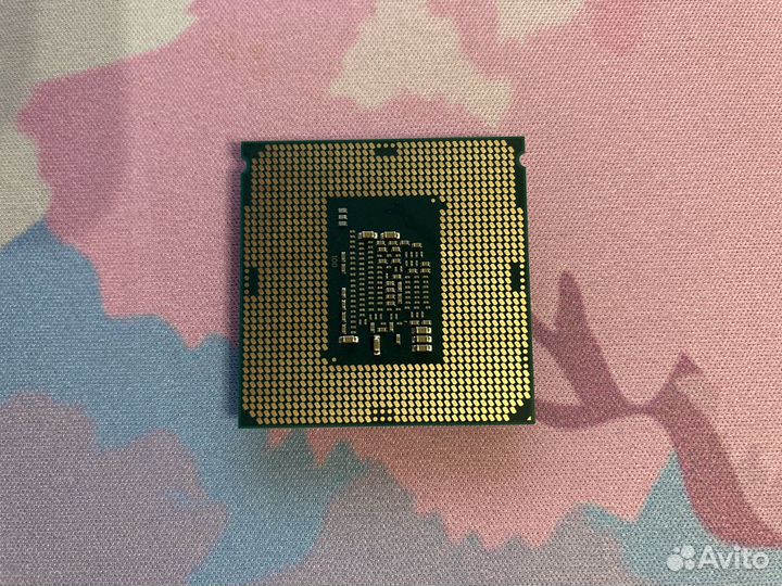 Процессор Intel Core i3 7100