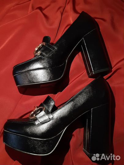 Лоферы женские 40-41 размер новые