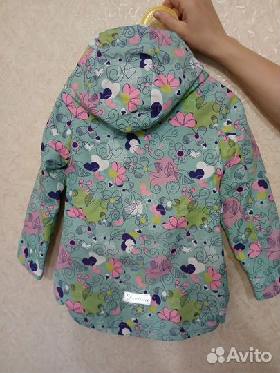 Ветровка для девочки