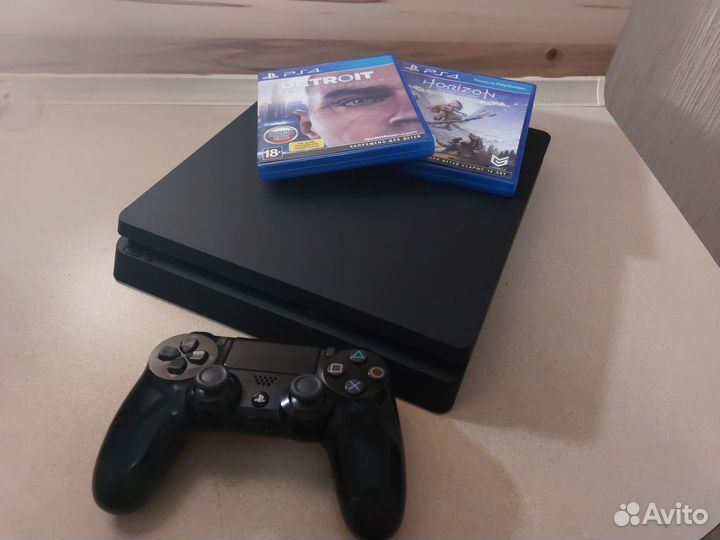Sony PlayStation 4 Slim 1tb