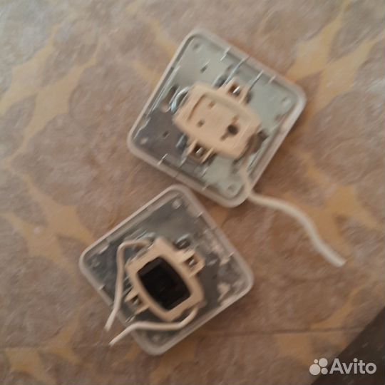 Розетки и выключатели