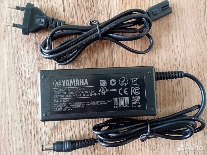 Адаптер питания Yamaha Р-515 (16V PA-300C)