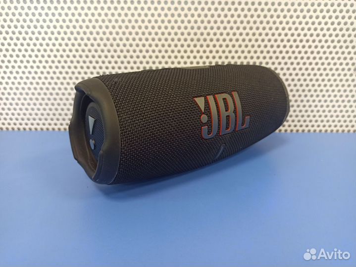 Беспроводная акустика JBL Charge 5 Black