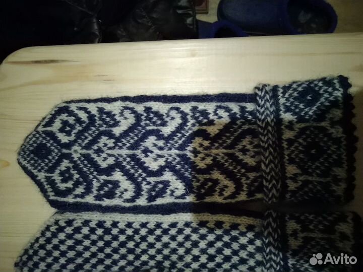 Варежки ручной вязки