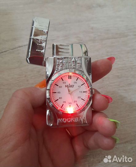 Зажигалка-часы